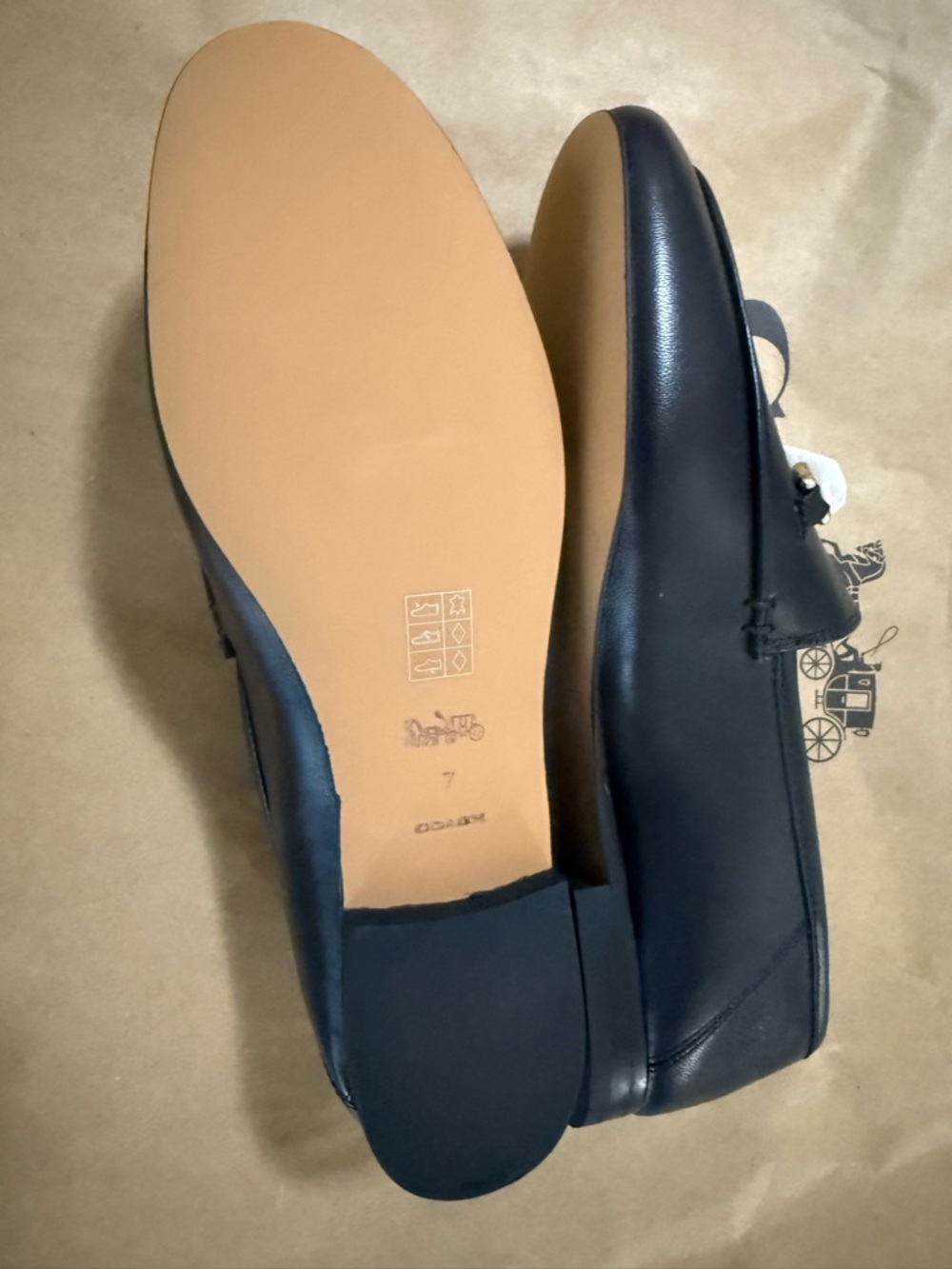 NEW Coach Haley Leather Loafer BLACK
SIZE 7 - Picture 3 of 6